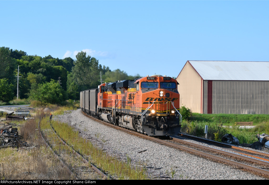 BNSF 5781